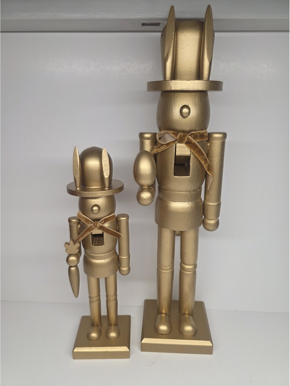 Weysat 2 Pcs Neutral Christmas Nutcracker Figure Gold Wooden Nutcracker...